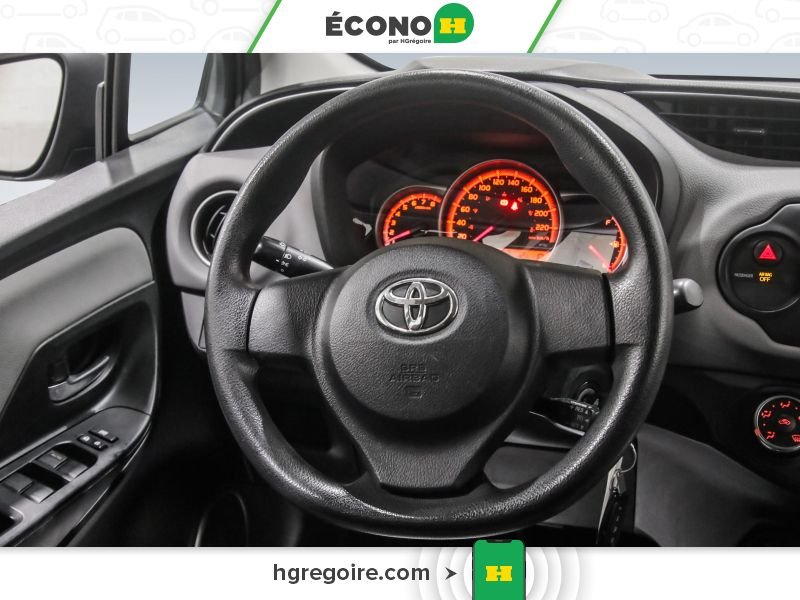 2016 Toyota Yaris Grey Laval - photo #14