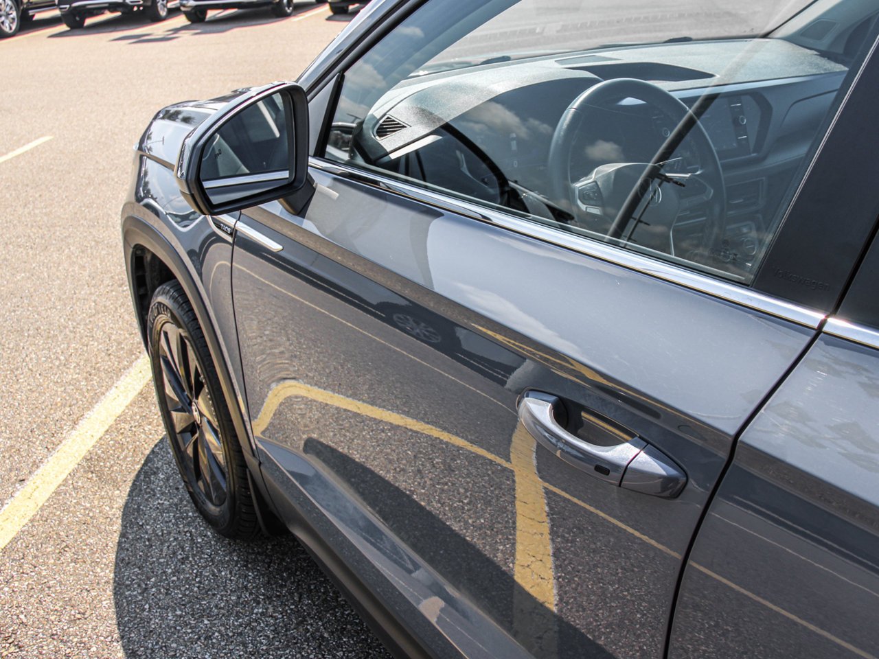 2024 Volkswagen Taos Comfortline FWD Grey Sherwood Park - photo #12