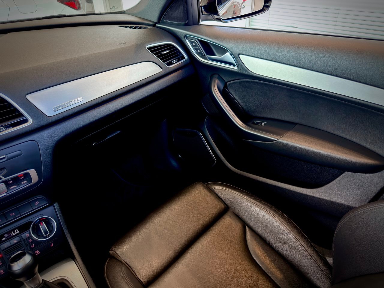 2016 Audi Q3 Black Notre-Dame-des-Prairies - photo #19