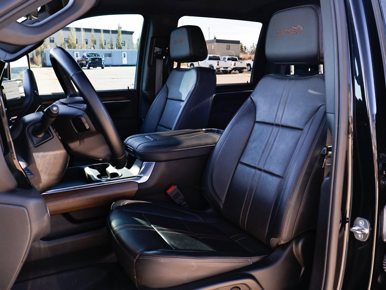 2024 Chevrolet Silverado 3500HD 4WD Crew Cab 159 High Country Black Sherwood Park - photo #16