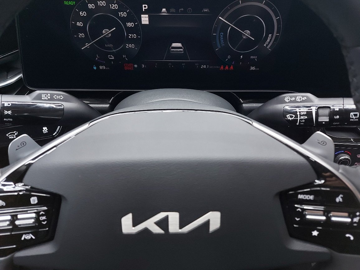 Kia Niro électrique 2026 Vert paysage urbain Blainville - photo #20