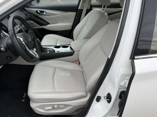 INFINITI Q50 2024 Blanc Saint-Basile-le-Grand - photo #11
