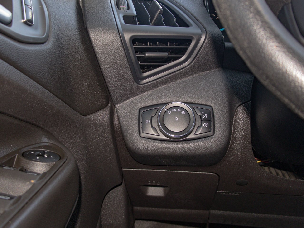 2014 Ford Escape 4WD 4dr SE White Sherwood Park - photo #19