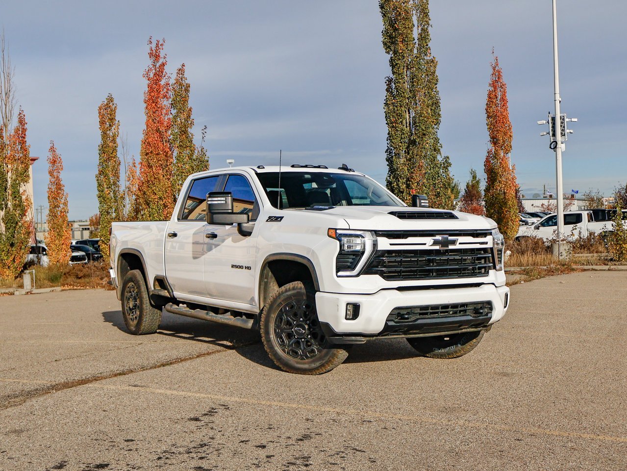 2024 Chevrolet Silverado 2500HD 4WD Crew Cab 159 LT White Sherwood Park - photo #1