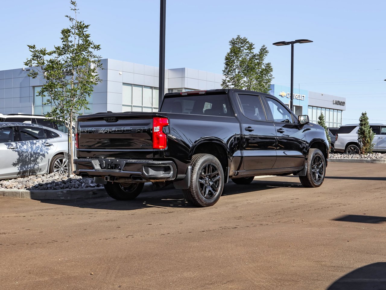 2025 Chevrolet Silverado 1500 4WD Crew Cab 147 RST Black Sherwood Park - photo #7
