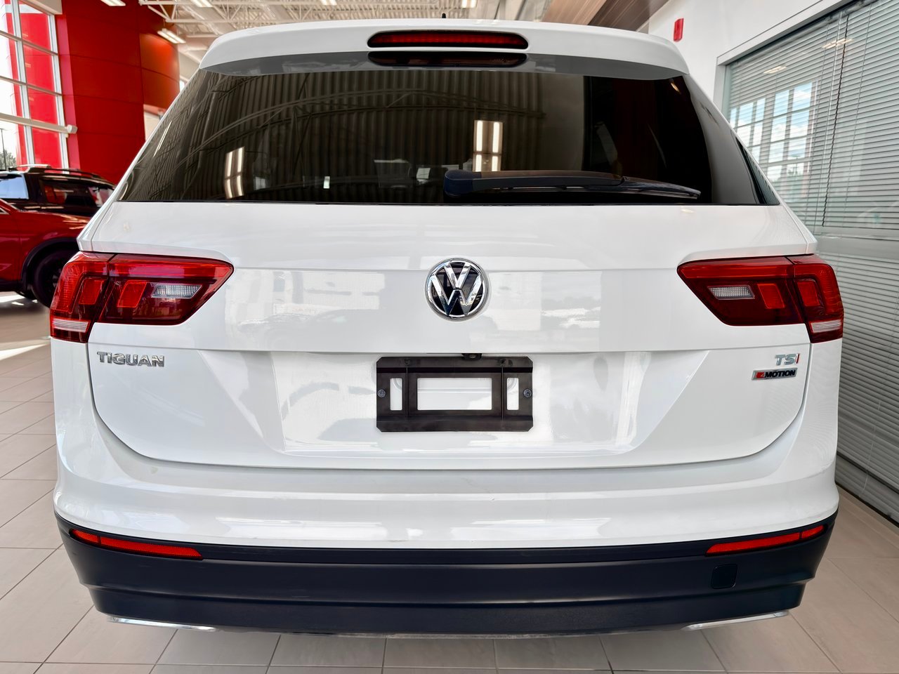 Volkswagen Tiguan 2018 Blanc Notre-Dame-des-Prairies - photo #9