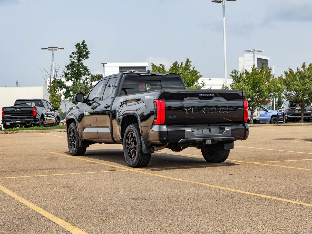 2024 Toyota Tundra 4x4 Double Cab SR Black Sherwood Park - photo #5