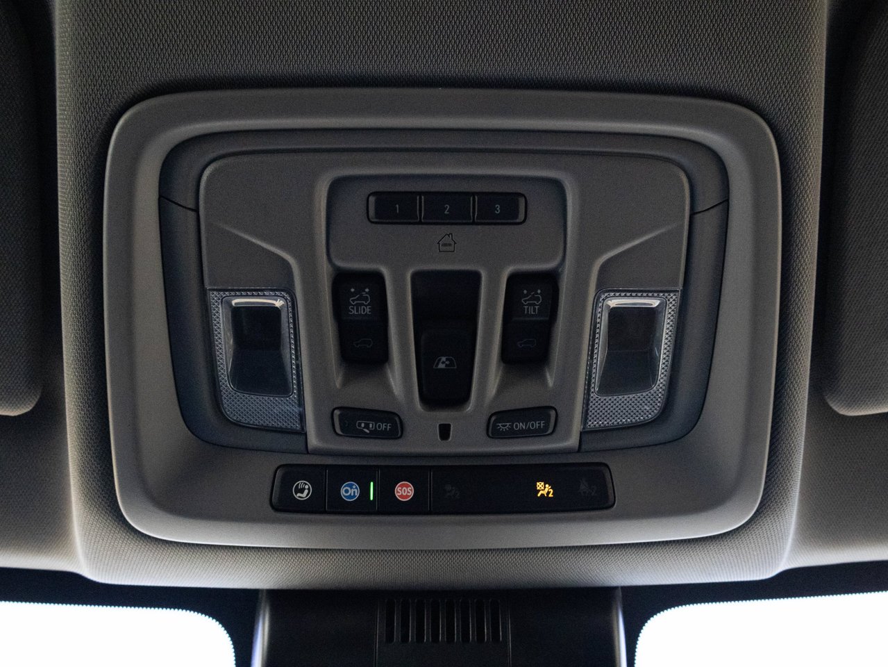 2025 Chevrolet Silverado 3500HD 4WD Crew Cab 159 LTZ White Sherwood Park - photo #26