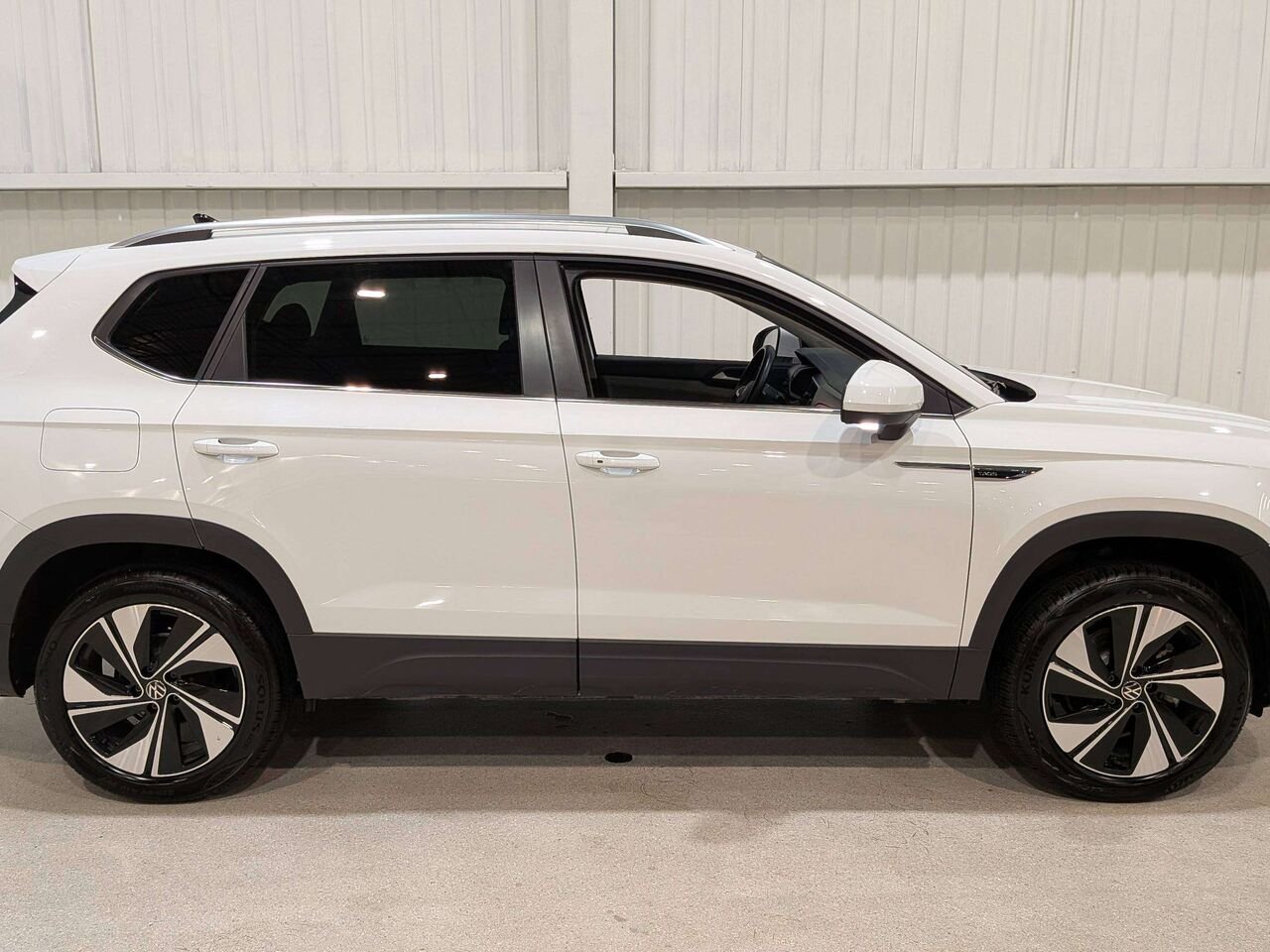 2024 Volkswagen Taos Comfortline 4MOTION White Val-David - photo #6