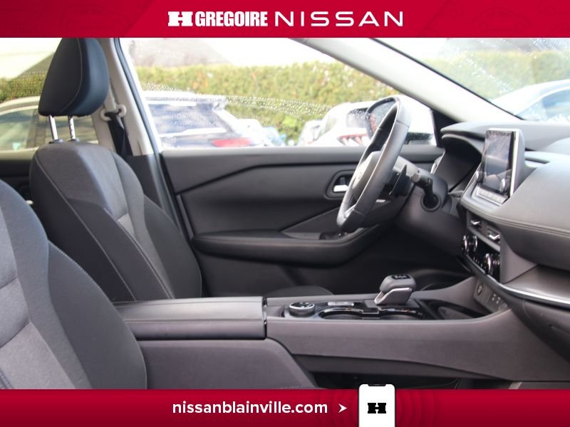2024 Nissan Rogue White Laval - photo #23