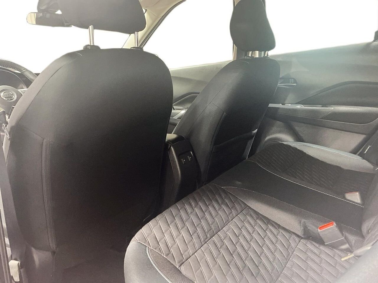 2021 Nissan Kicks SV White Baie-Comeau - photo #8