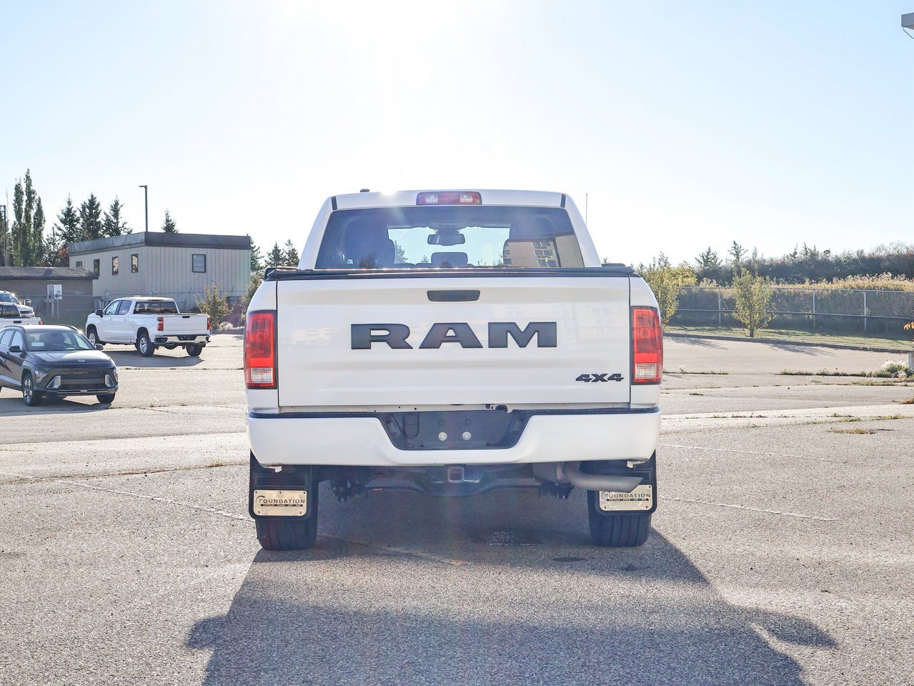 2022 Ram 1500 Classic Express 4x4 Quad Cab 6'4 Box White Sherwood Park - photo #11