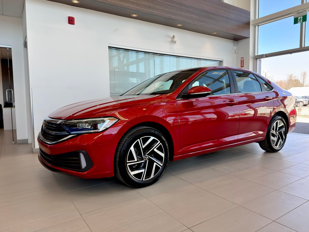 2024 Volkswagen Jetta Red Notre-Dame-des-Prairies - photo #3
