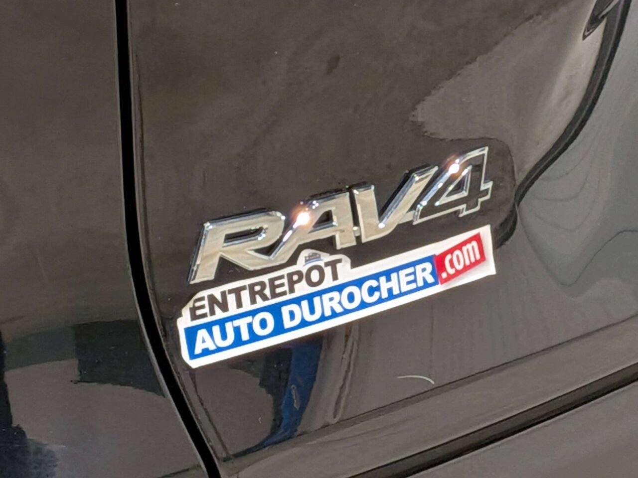 Toyota RAV4 LE AWD 2024 Noir Val-David - photo #32