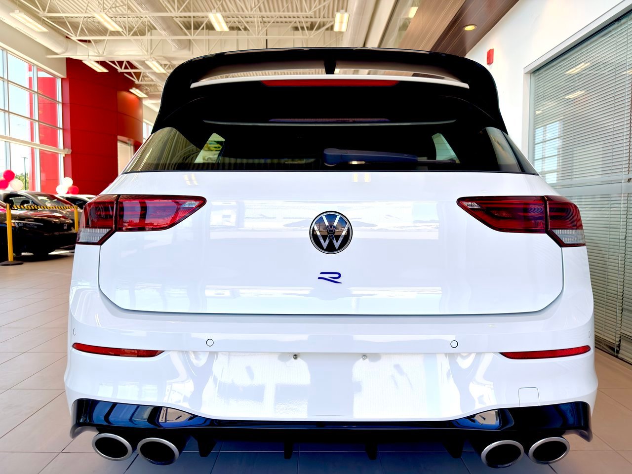 Volkswagen Golf R 2023 Blanc Notre-Dame-des-Prairies - photo #14