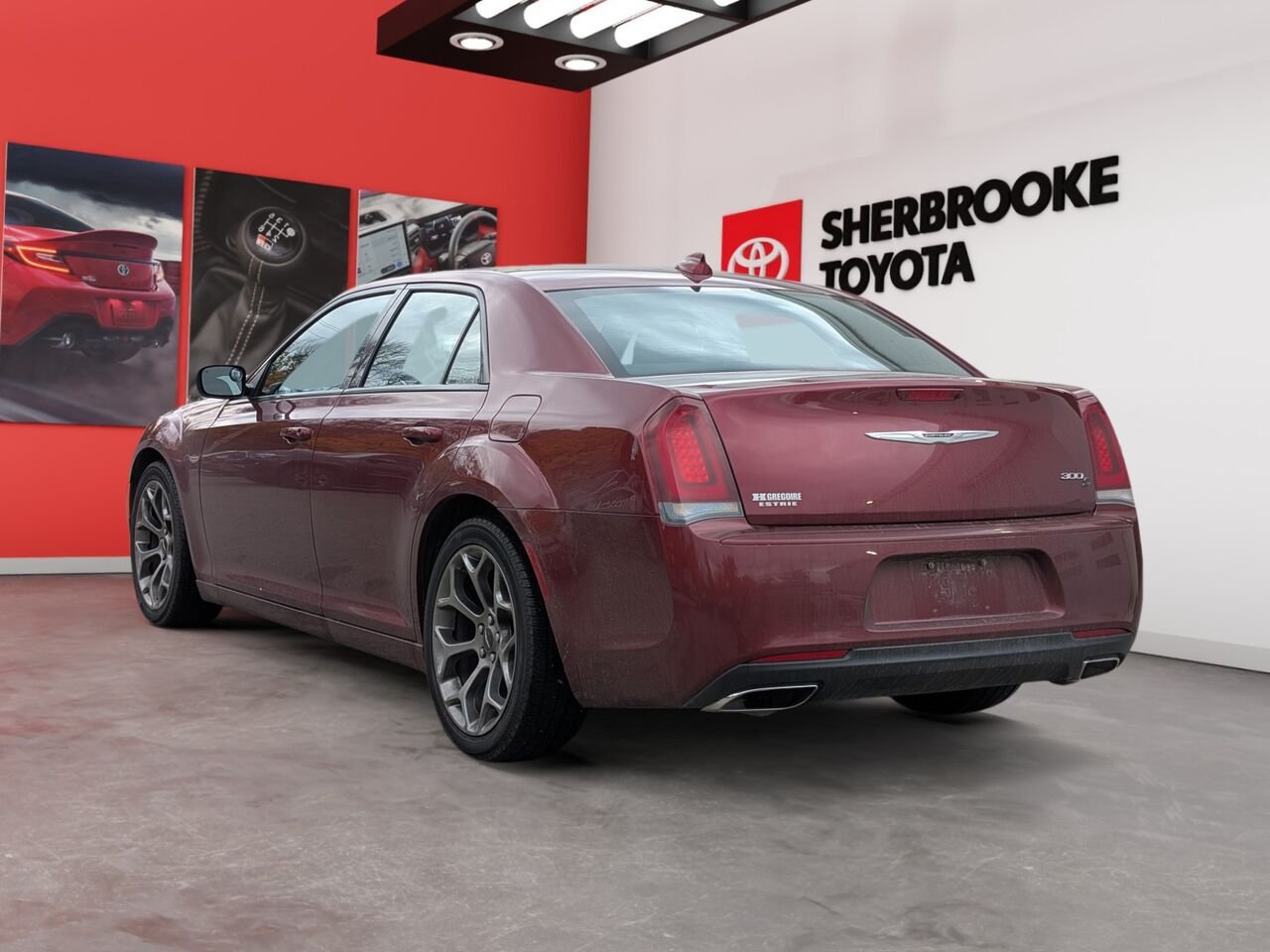 2018 Chrysler 300 2C3CCABGXJH264249 Red Sherbrooke - photo #4