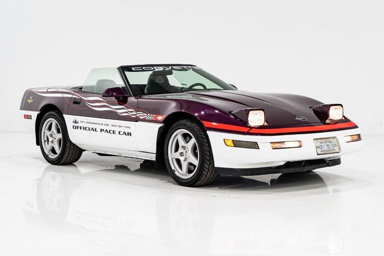 Chevrolet Corvette Convertible Pace Car 1995 Mauve Montréal - photo #38