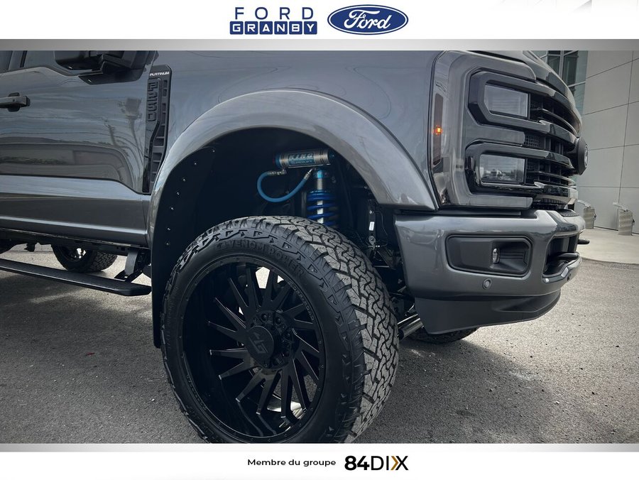 Ford SUPER DUTY F-250 SRW Platinum cabine 6 places 4RM caisse de 8 pi 2026 Gris