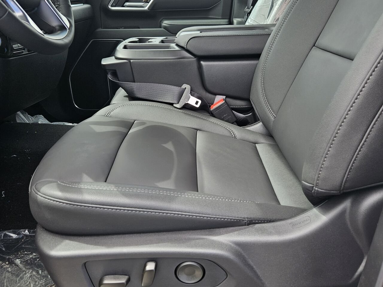 Chevrolet Silverado 2500HD LT cabine multiplace 4RM 159 po 2026 BLANC SOMMET Thetford Mines - photo #7