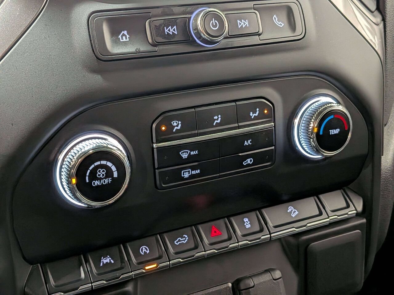 2024 GMC Sierra 1500 4WD Crew Cab 157" Pro Black Val-David - photo #23