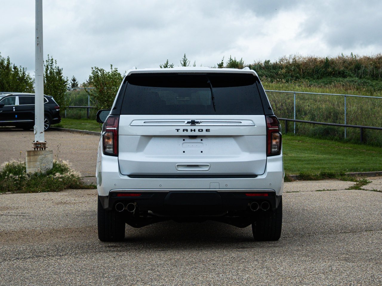 2023 Chevrolet Tahoe 4WD 4dr High Country White Sherwood Park - photo #12