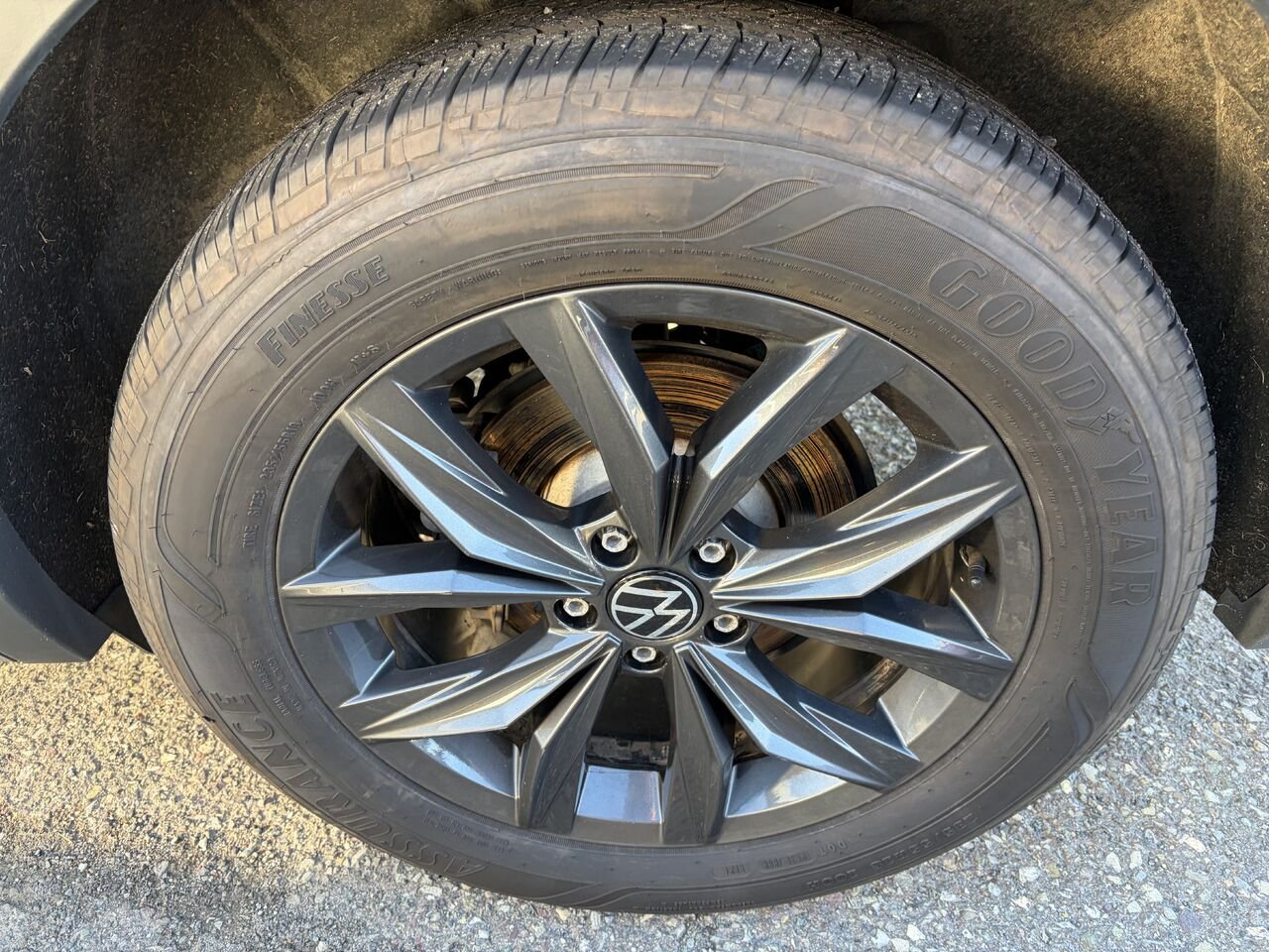 2024 Volkswagen Tiguan Comfortline 4MOTION Grey Montmagny - photo #7