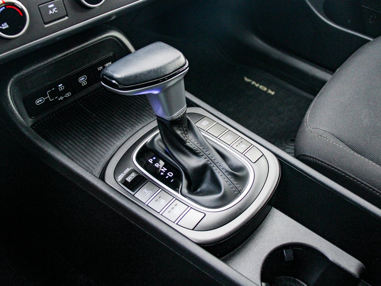 2024 Hyundai Kona 2.0L Preferred AWD Red Sherwood Park - photo #25