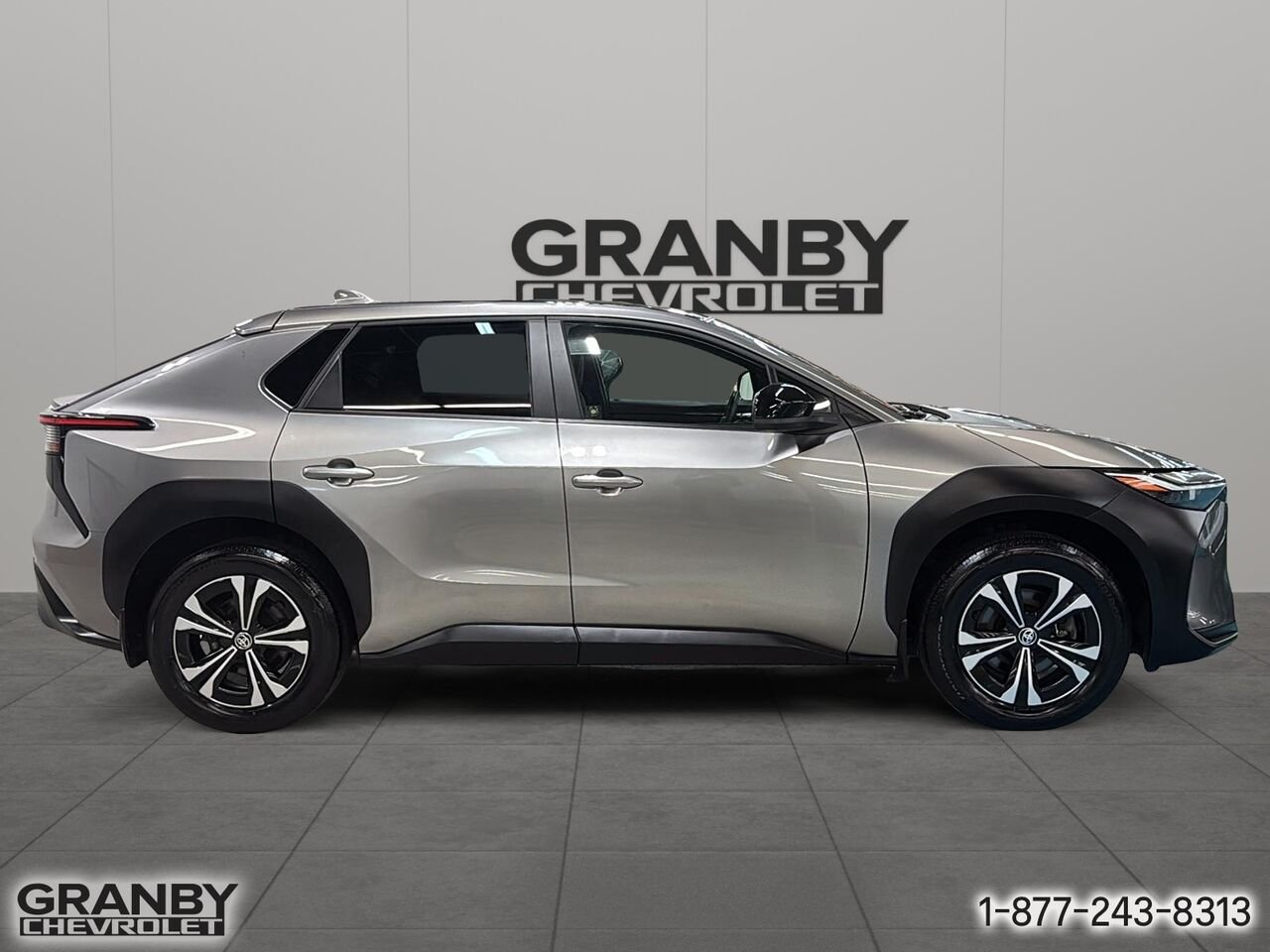 2023 Toyota bZ4X XLE | 27-0100A Grey Granby - photo #3