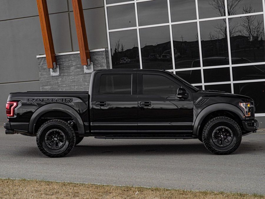 2018 Ford F-150 Raptor Grey