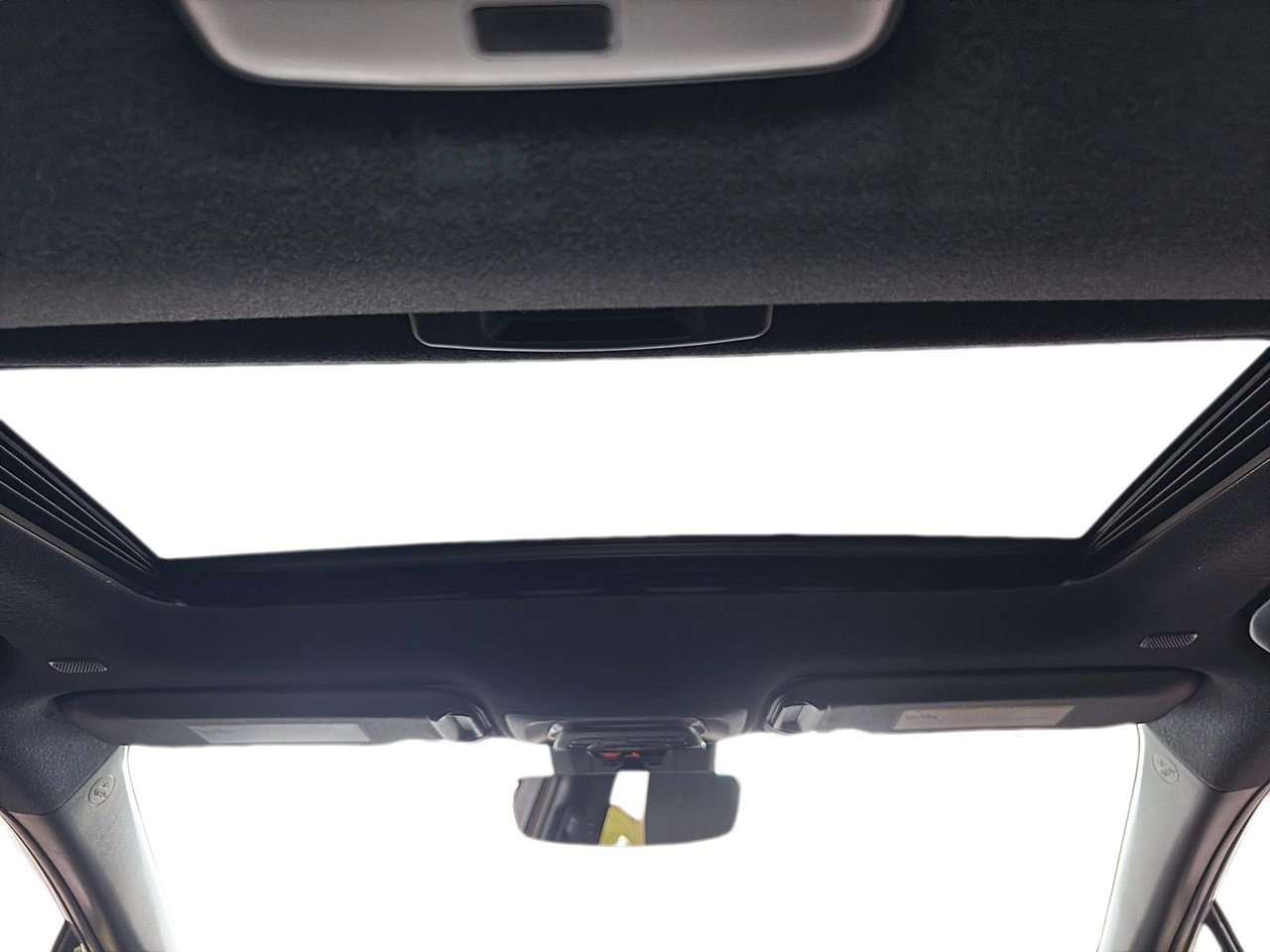Toyota Corolla Hybrid SE 2023 Noir Baie-Comeau - photo #16
