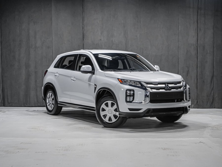 2025 Mitsubishi RVR ES Grey
