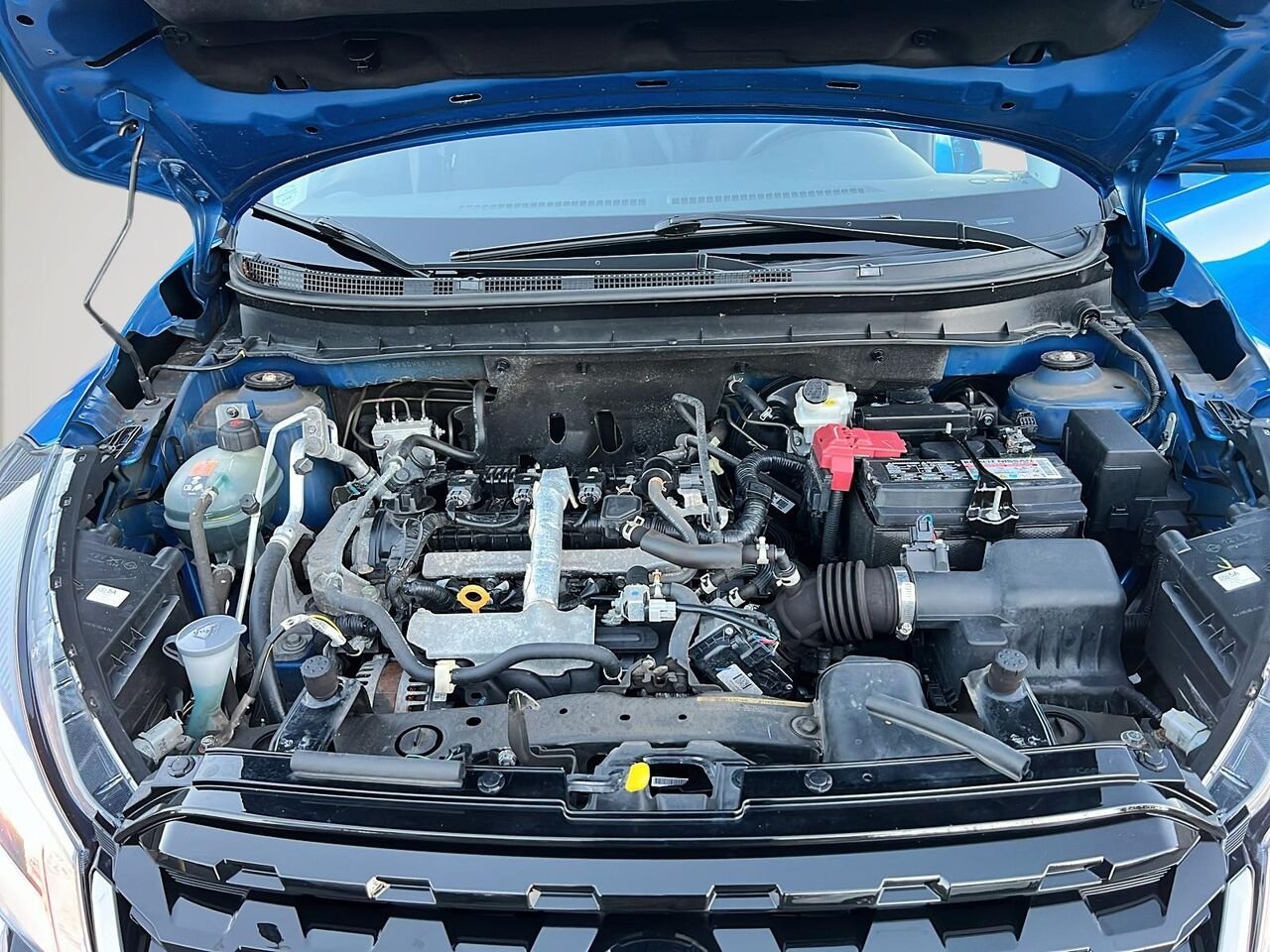 2023 Nissan Kicks S TA Blue Québec - photo #7