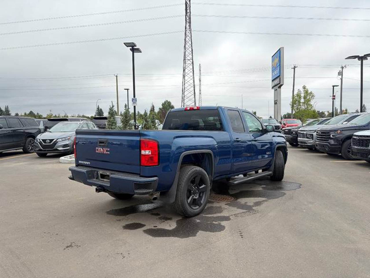 2018 GMC Sierra 1500 4WD Double Cab 143.5 Blue Sherwood Park - photo #4