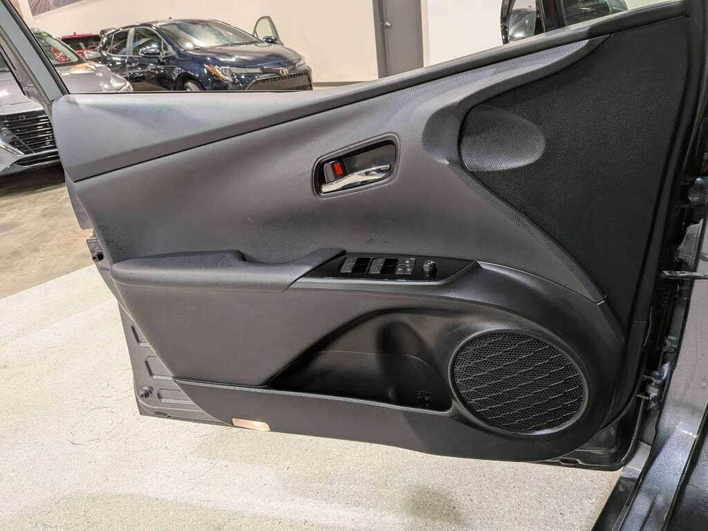 Toyota Prius Prime 2020 Gris Val-David - photo #31