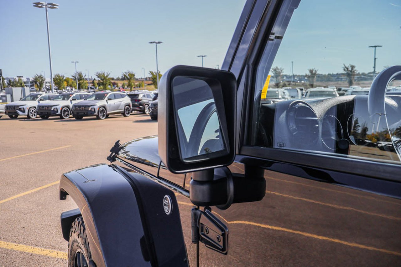 2018 Jeep Wrangler JK Unlimited Sahara 4x4 Black Sherwood Park - photo #13
