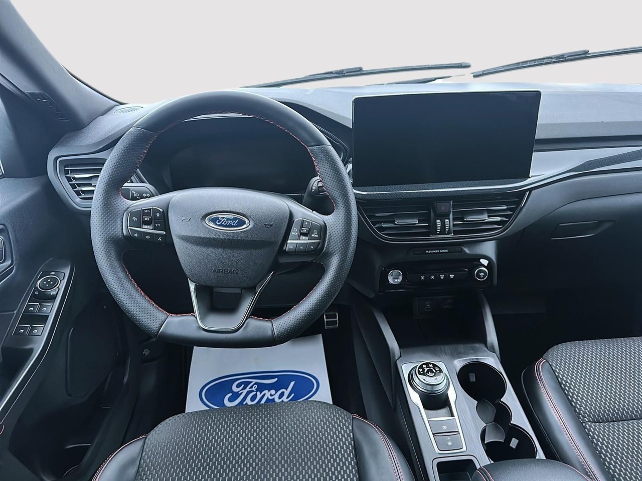 2023 Ford Escape White Rouyn-Noranda - photo #8