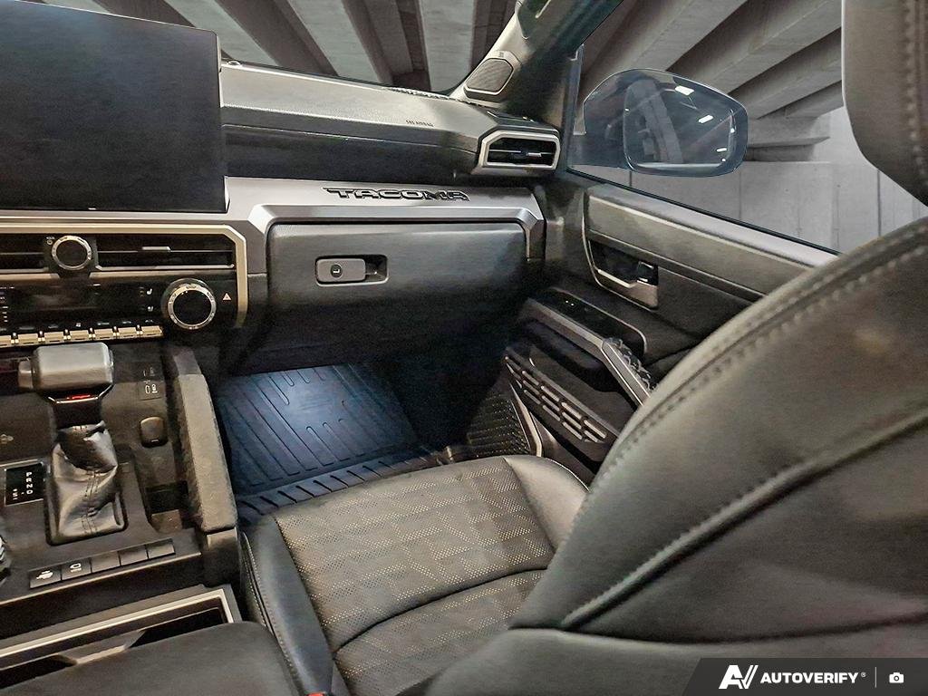 2025 Toyota Tacoma S2502517 | 4x4 Double Cab Auto | LB5JNA Black Edmonton - photo #23