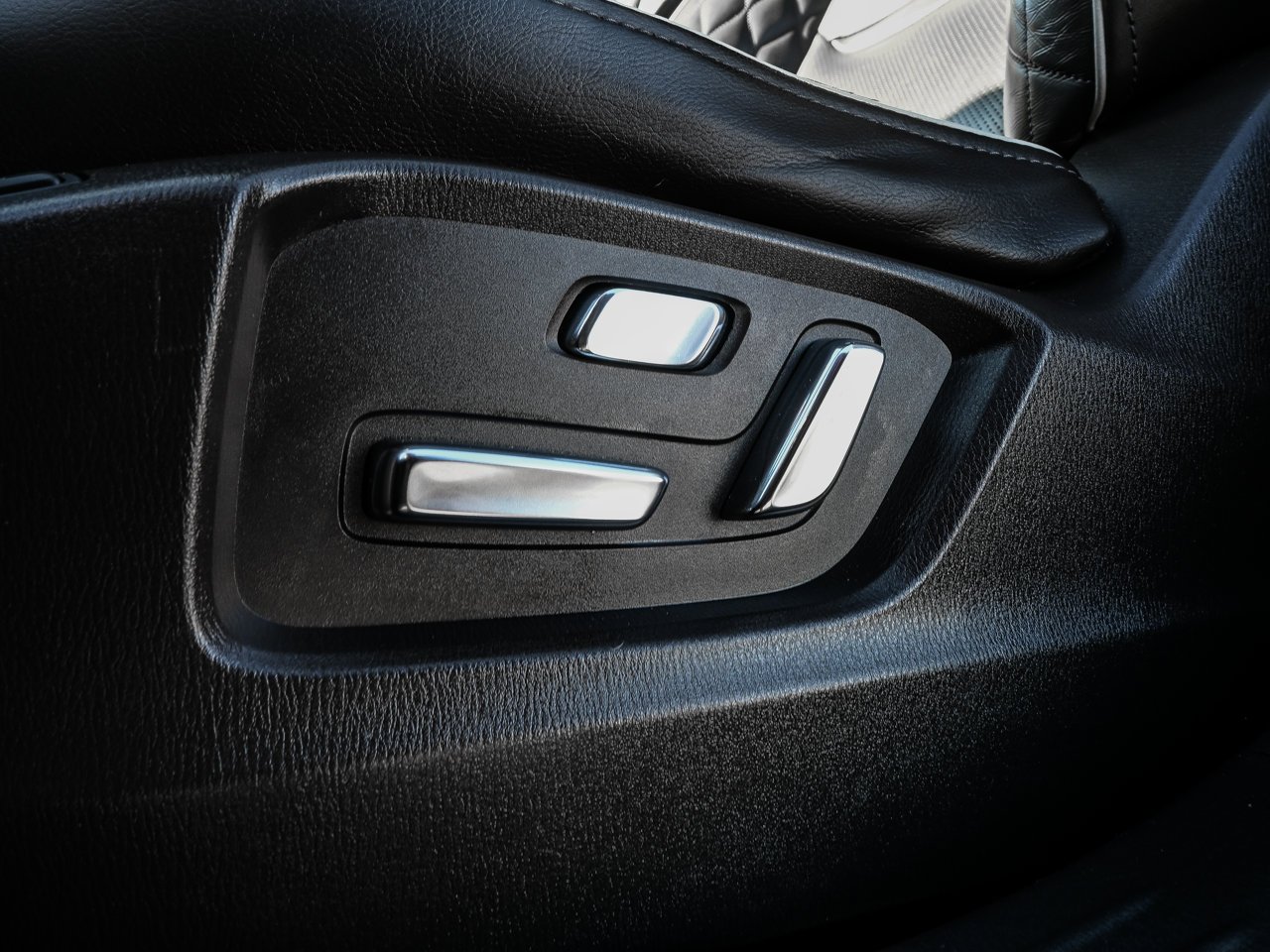 2022 Mazda CX-9 Signature AWD Black Sherwood Park - photo #17