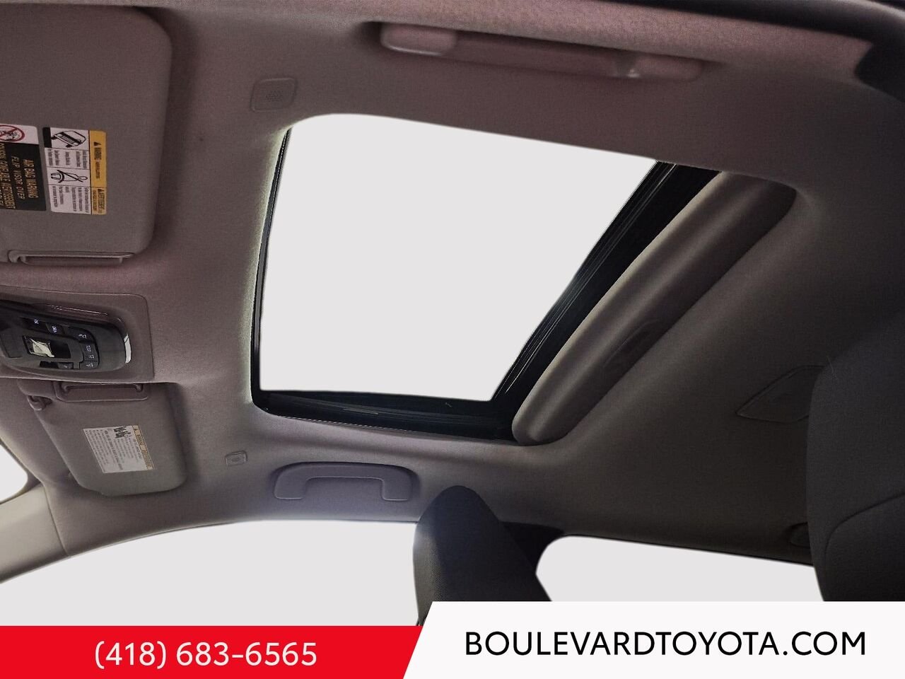 2023 Toyota Corolla Cross 100755A-94 | LE, AWD Silver Québec - photo #16