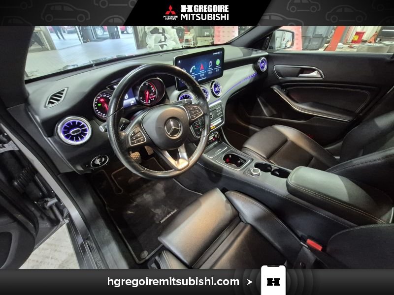 2018 Mercedes Benz CLA Grey Laval - photo #16