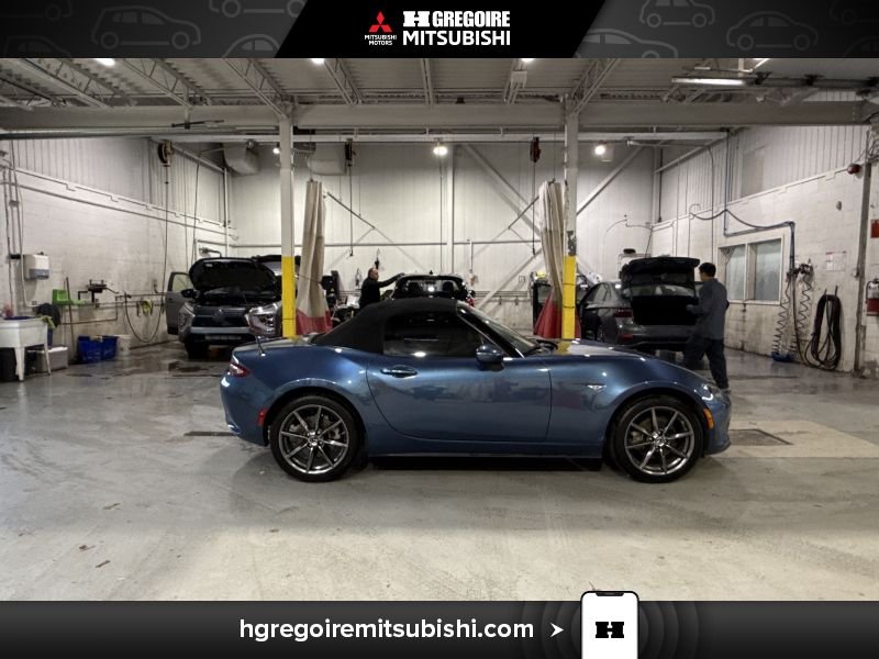 2018 Mazda MX-5 Blue Laval - photo #10