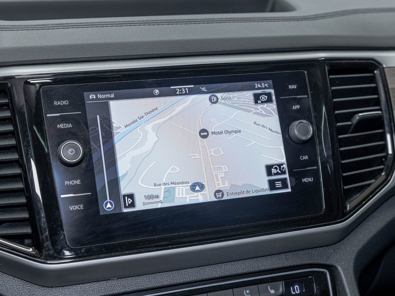 2022 Volkswagen Atlas HIGHLINE 4MOTION *TOIT* NAV SIÈGES VENT FENDER White Saint-Jérôme - photo #4