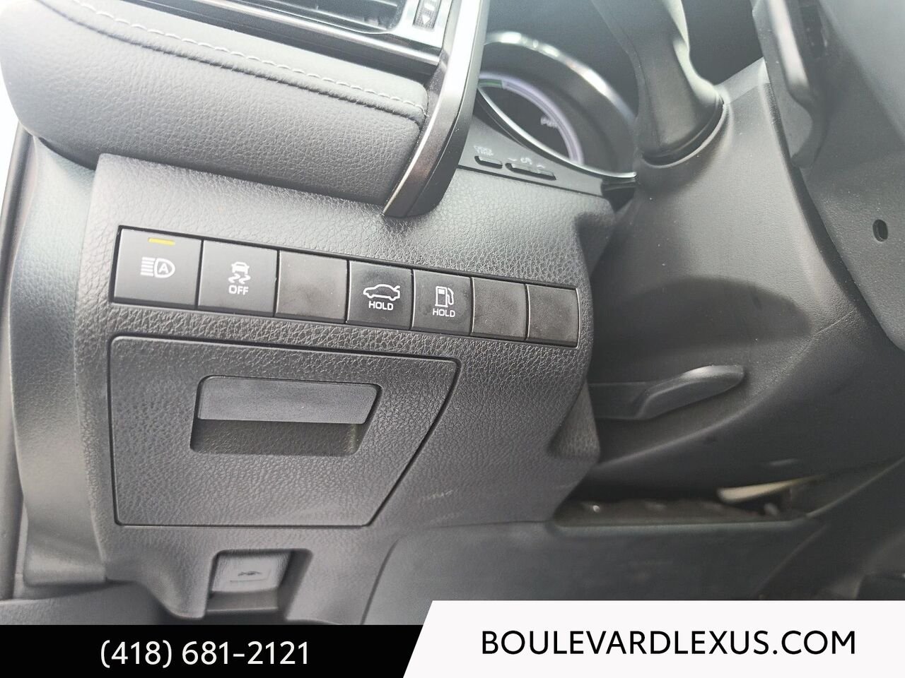 2020 Toyota Camry 19936A | SE hybride BA White Quebec - photo #12