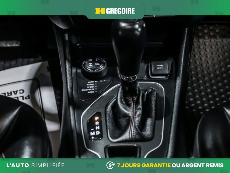 2022 Jeep Cherokee Grey Blainville - photo #21