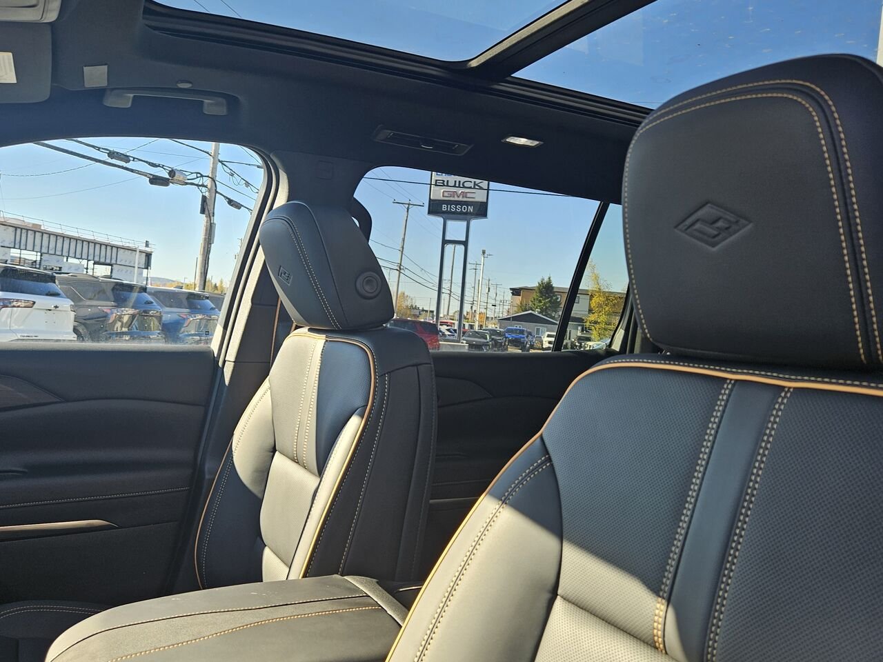 2027 Chevrolet Traverse High Country 4 portes TI Mosaic Black Metallic Thetford Mines - photo #14