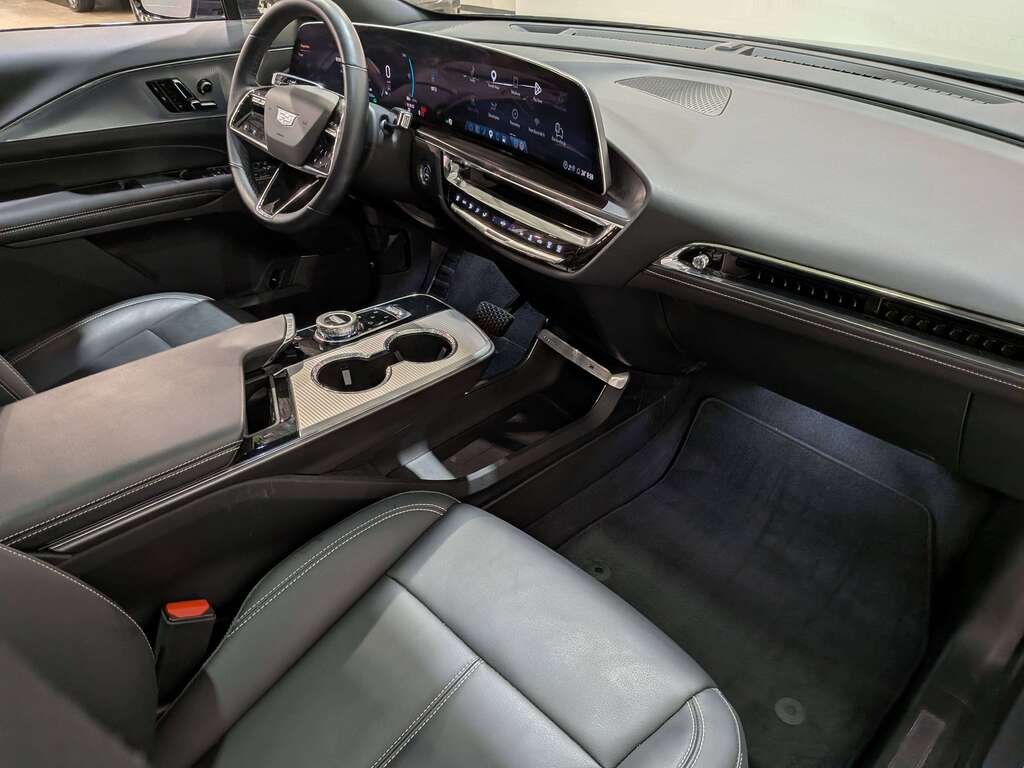 Cadillac LYRIQ 4dr Tech w/1SA 2024 Gris Val-David - photo #12