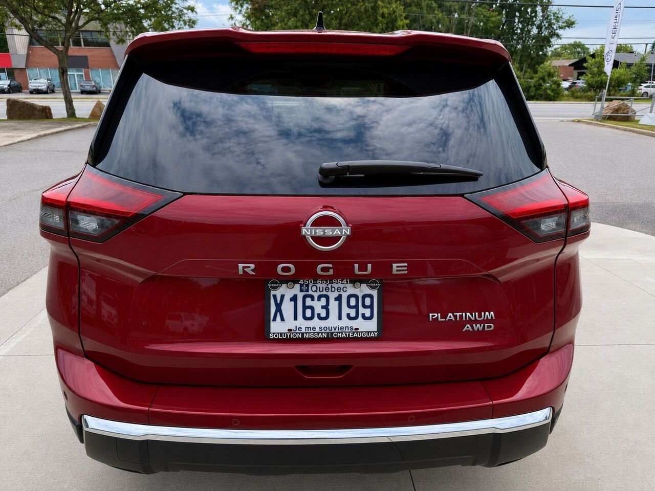 NISSAN Rogue ROGUE PLATINE 2026 Teinte braise écarlate Châteauguay - photo #4
