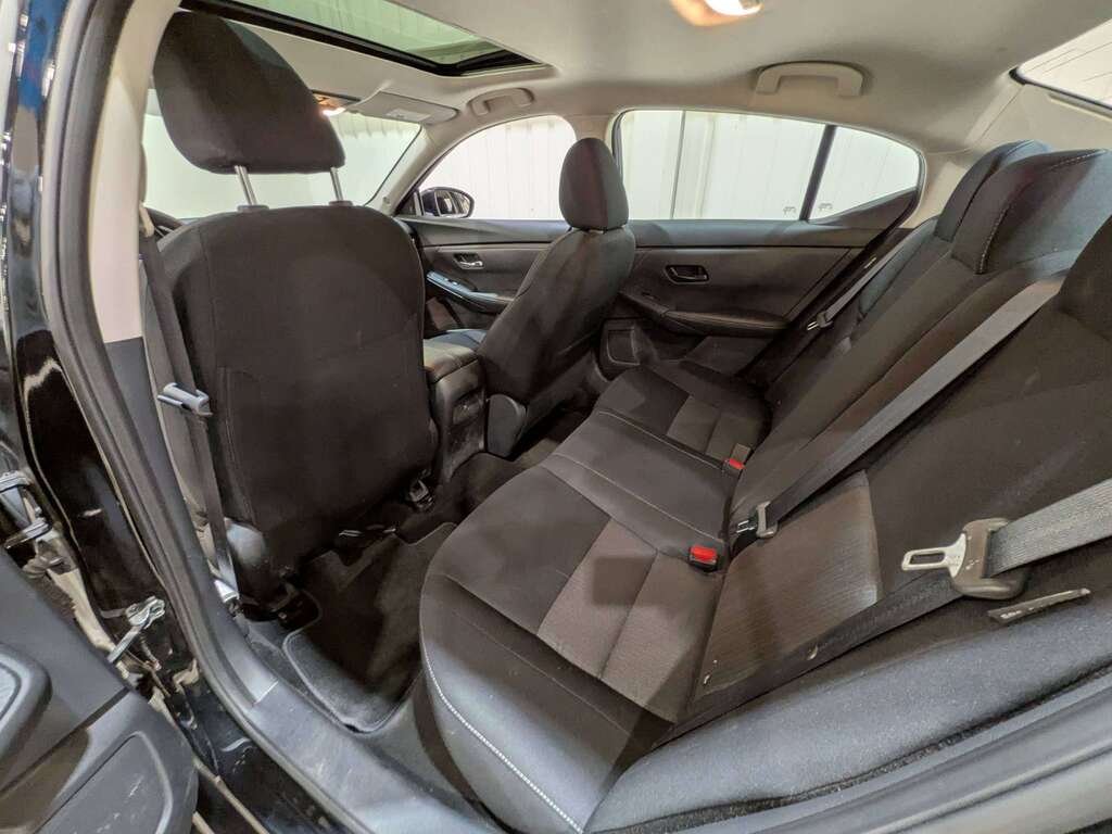 Nissan Sentra SV CVT 2024 Noir Val-David - photo #8