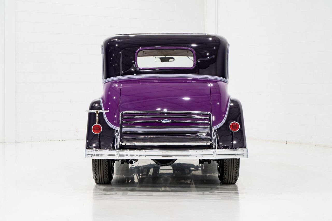 Lincoln KB Victoria Coupe One Of 18 Built, And The Only Known Surviving **PRICE IN USD** 1933 mauve Montréal - photo #22