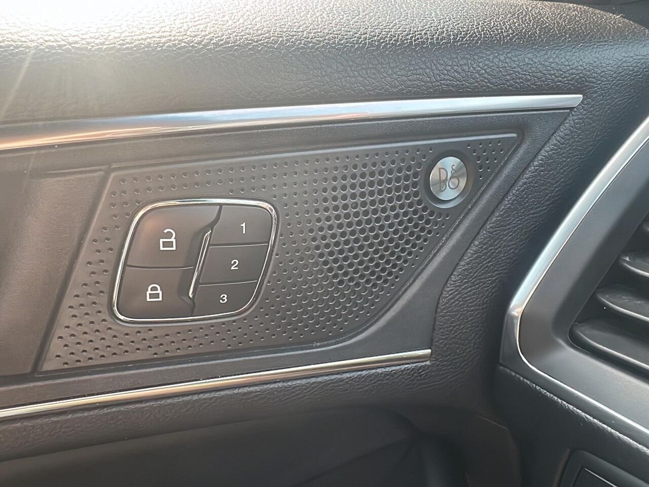2020 Ford Edge Blue Rouyn-Noranda - photo #18